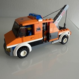 Lego City Tow Truck 7638 Retired 2009 100% Complete