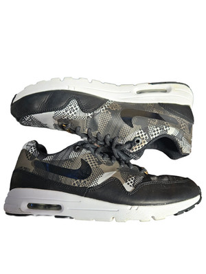 Size: 7.5 - NIKE Air Max 1 Ultra Moire BHM Wmns 718451-001