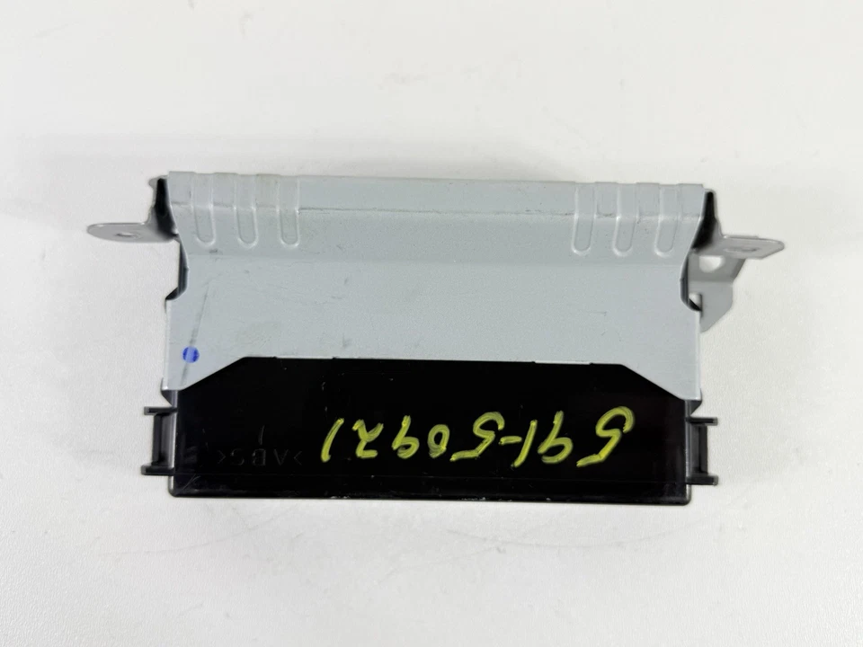 Módulo de control de carrocería Subaru Legacy 2005-2009 2,5 L BCU BCM computadora OEM 88281AG73A Foto 3 de 3