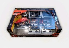 Bburago 1:43 Deluxe Paddock Set Red Bull Racing 3x F1 Cars Pit Crew 20pc Set   