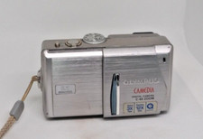Olympus CAMEDIA C-60 Zoom 6.1MP Digital Camera Silver Tested  Battery