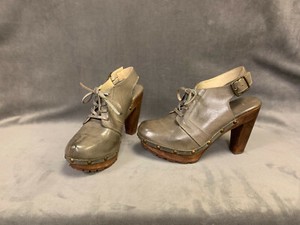 mollie platform clog