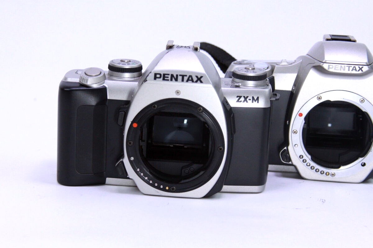 m.s② Lot of 3 Pentax ZX-M (2) & zx-7 (1) 35mm Camera bodies