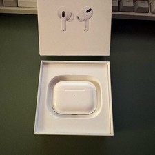 Apple AirPods Pro 1st Gen   Lightning Charging Case With Box  A2190