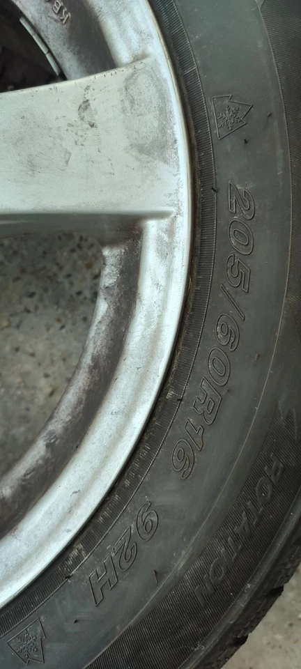 Winterreifen Mit Felgen - Bild 3 von 4