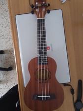 ukulele soprano 4 corde usato pochissimo 