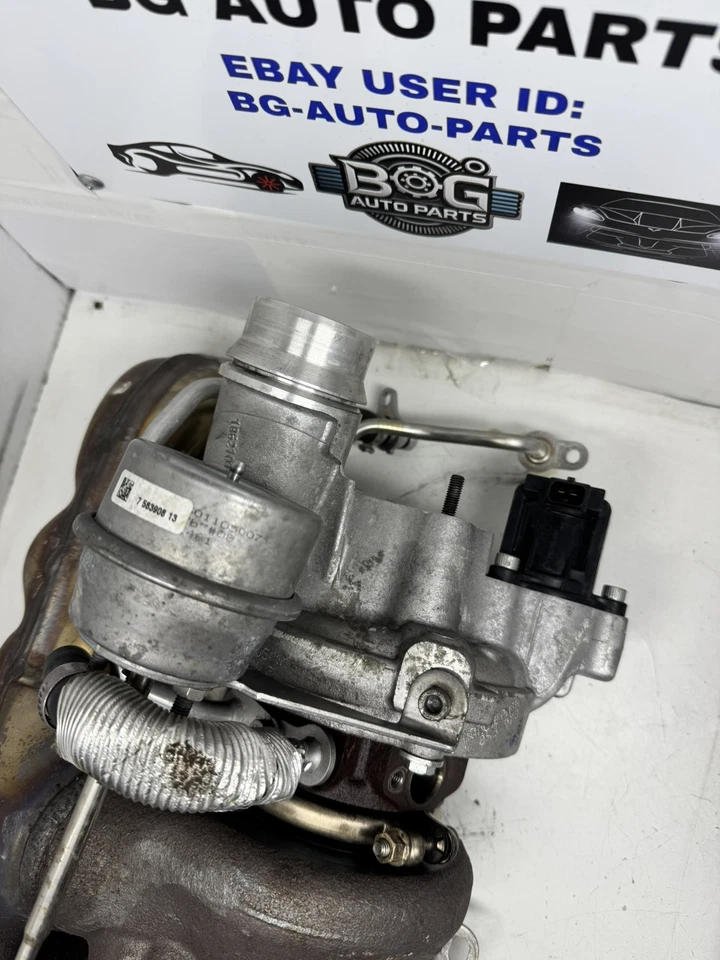 BMW 535I 2011-2015 conjunto turbocompresor genuino con colector OEM 7583908 Foto 3 de 4