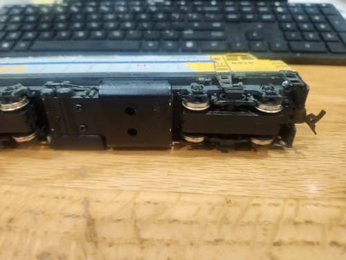 HO CANADIAN BEAUTY 6415 VA 8 ALL WHEEL DRIVE WALTHERS SD40 DIESEL CAN MOTOR - Picture 2 of 6