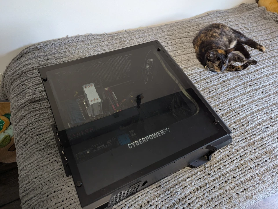 CyberPower Gaming PC, AMD FX-8350, Radeon RX 480, 8G RAM, 512G SSD, 1TB HDD, W10 - Image 3 of 3