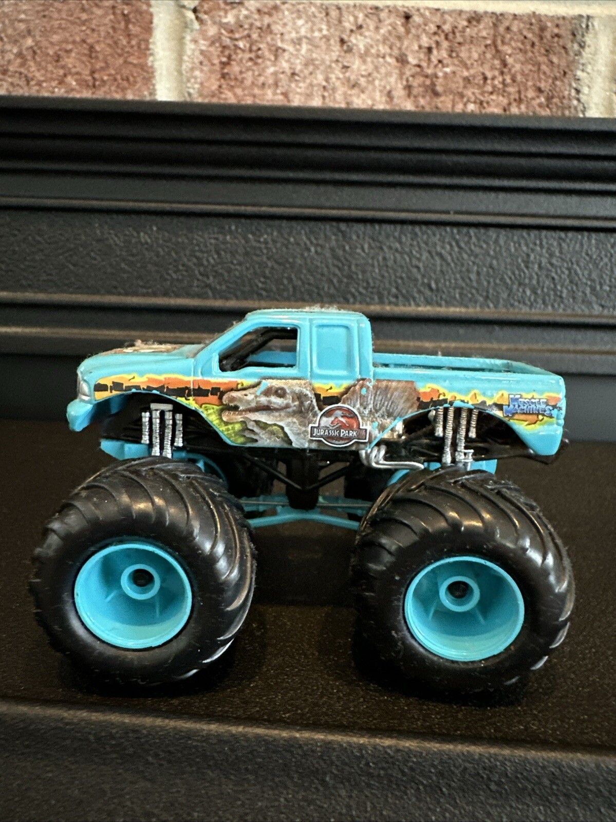 Picture 2 of 9