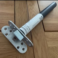 ASTRA 3003 Concealed Door Closer - round Plate Satin Chrome