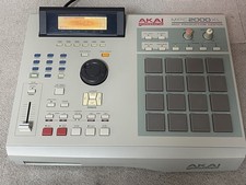 AKAI Professional MPC2000XL MIDI Production Center Sampler Sequencer Tested