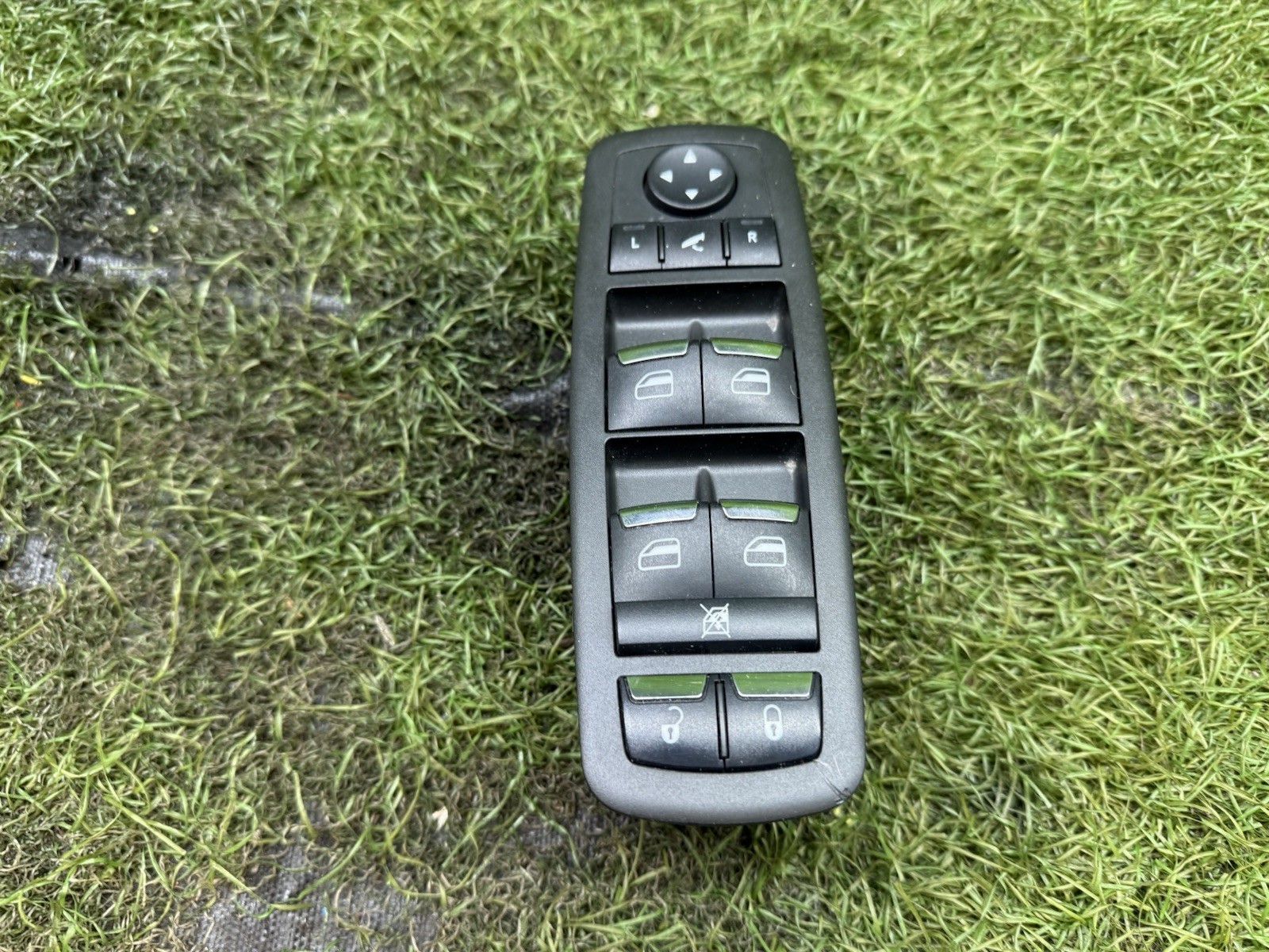 2014-17 Maserati Quattroporte S Front Left Side Master Window Switch Control OEM