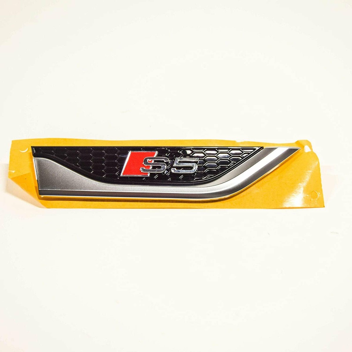 NEW AUDI A5 S5 8W6 RIGHT FENDER S-LINE EMBLEM BADGE 8W6853602CPUZ