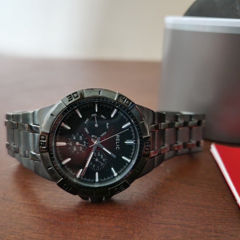 Relic by Fossil Men's Quartz Stainless Steel Sport Watch ZR15514 In Box