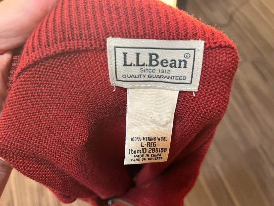 L.L. Bean Men's solid red 100% Merino Wool l/s 1/2 zip Sweater pullover Large L - Image 3 of 4