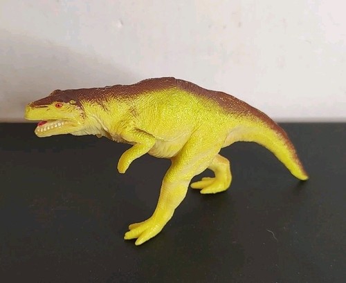 Megalosaurus C6 Yellow Brown Dinosaur Plastic Figure Toy Made In China T Rex