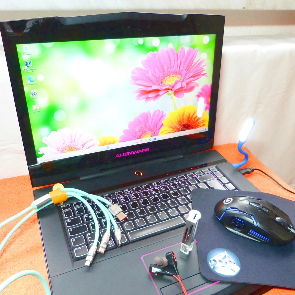 XXL SET Alienware M15x R1 15 Zoll l 2TB SSD Windows 11 l TURBO i5 I GeForce GTX - Bild 2 von 4