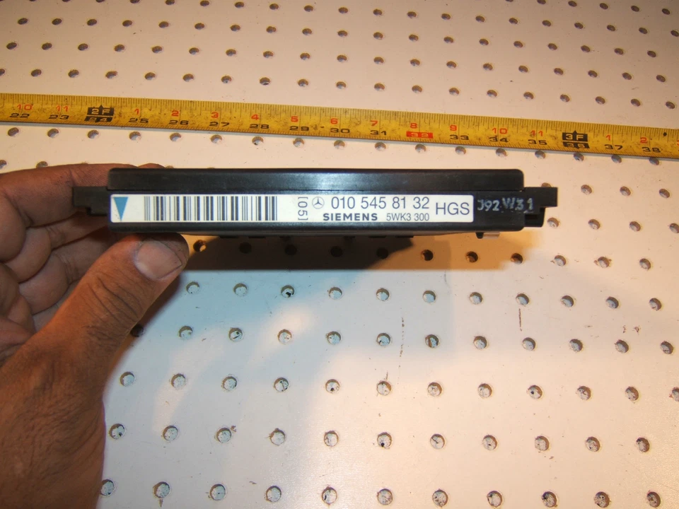 Ordenador Mercedes W140 bajo capó SIEMENS HGS ECUGenuine 1,0105458132,5WK3 300 Foto 2 de 4