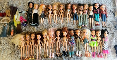 Huge Bratz Dolls MGA 2001, 2003, 20015 LOT W EXTRAS. 27 Dolls