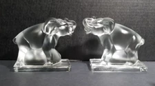 Frosted 1940s New Martinsville / Viking Glass Elephant Bookends Raised Trunk.