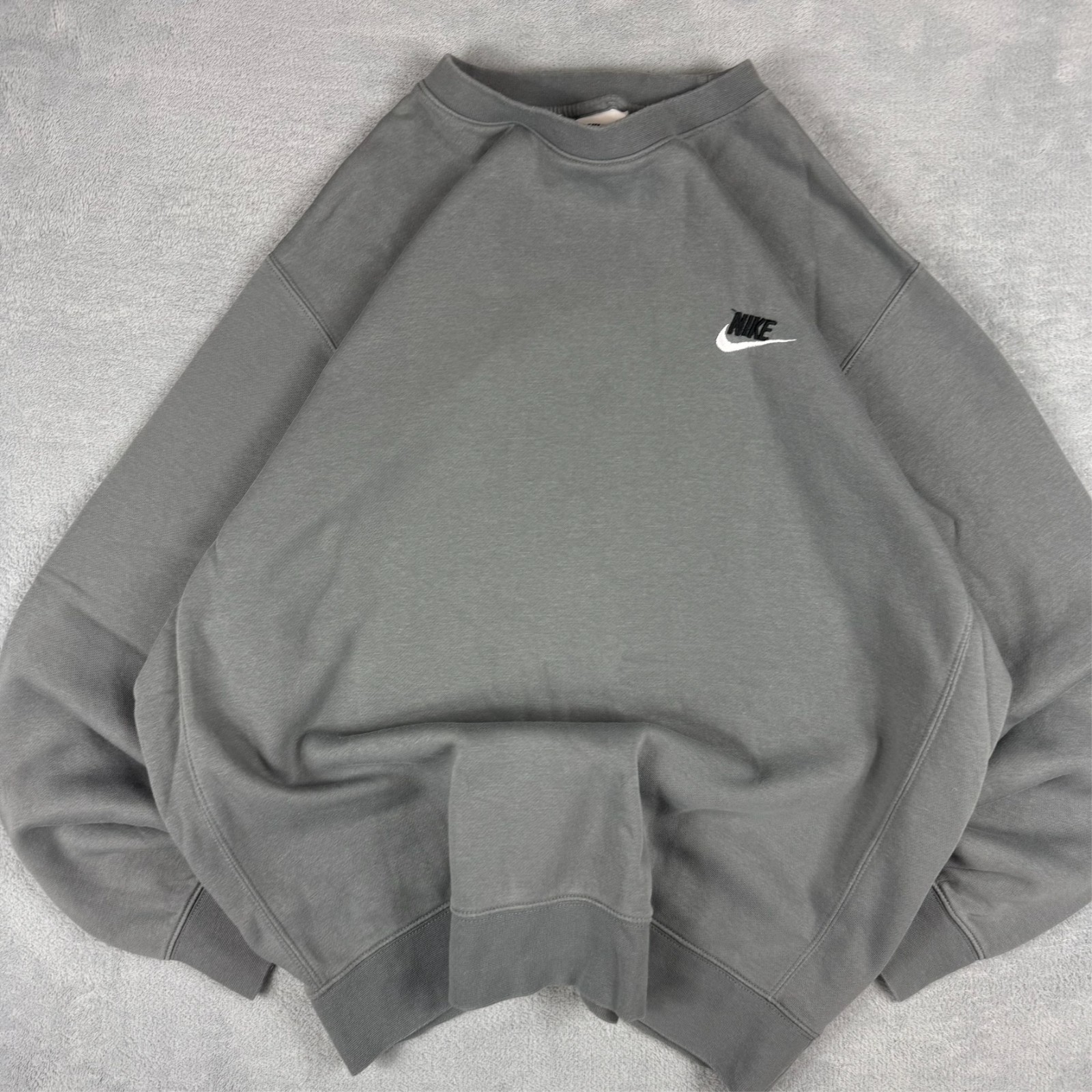 Vintage Nike Club Grey Swoosh Heavyweight Size Large Pullover Sweatshirt image 3