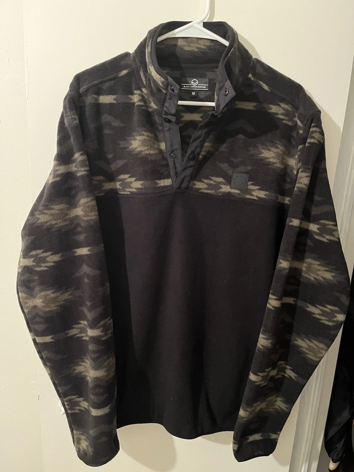Black Canyon Systems BCS Sheridan Subdued Southwest Medium Luxury Fleece Aztec