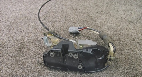 92-00 LEXUS SC300 SC400 FRONT PASSENGER RIGHT SIDE DOOR LOCK LATCH UNIT OEM