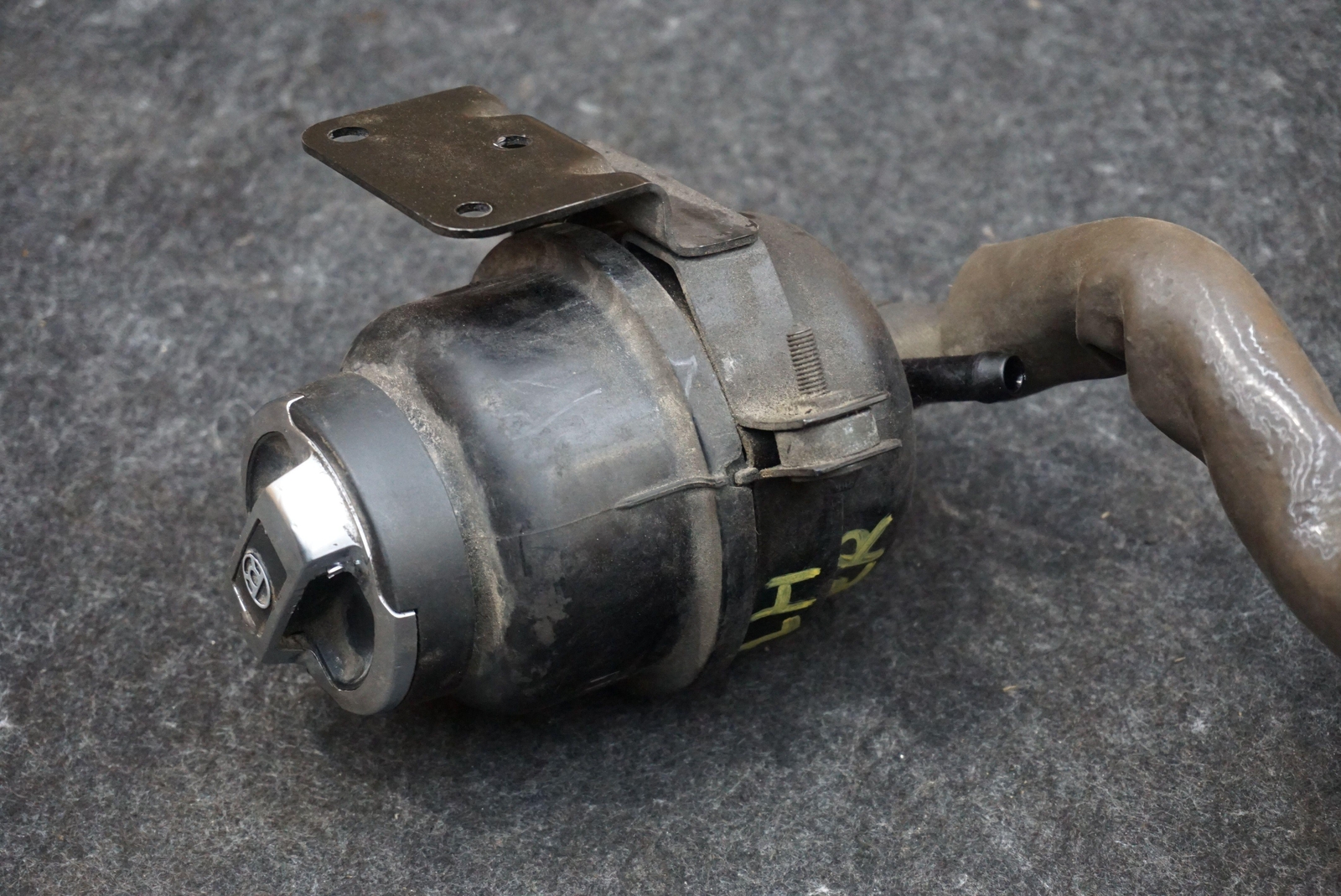 Power Steering Pump W/ Reservoir Tank & Hoses 420145157A Audi R8 Type 42 08-15