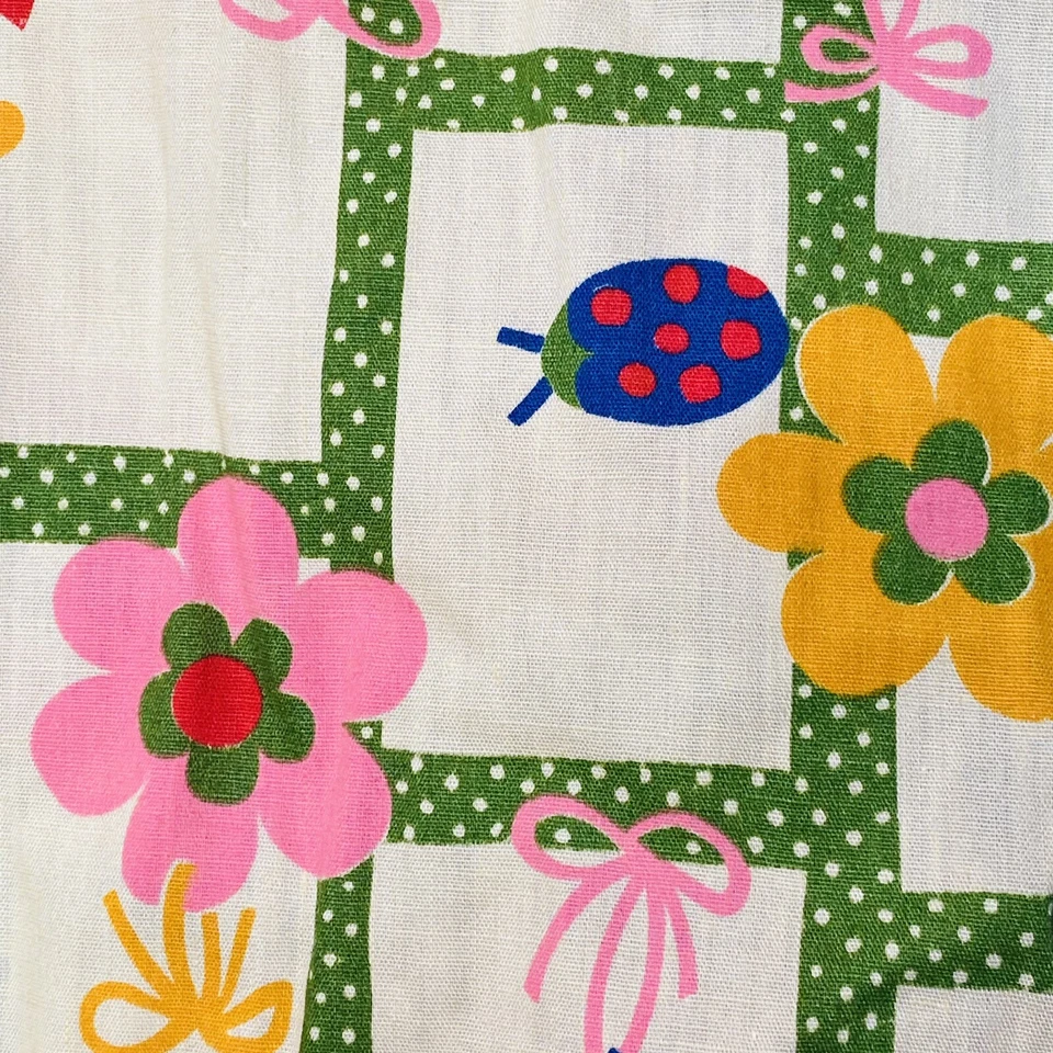 HANDMADE Vtg APRON Top Bucket Pockets Ladybugs Flowers 70s Retro - Image 4 of 4