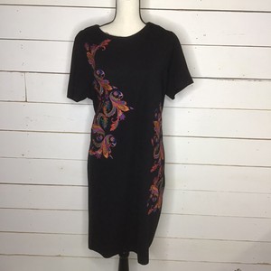 chelsea and theodore embroidered dress
