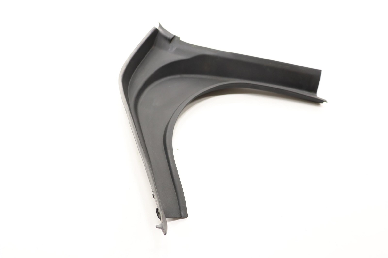 2014 -2024 MASERATI GHIBLI REAR TRUNK RIGHT SIDE CORNER TRIM PANEL OEM 670036881