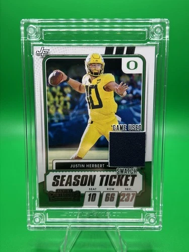 Justin Herbert 2021 Panini Contenders Draft Picks - #11 (Jersey fusion)