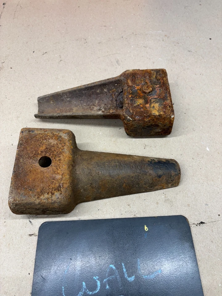 1980 1997 FORD TRUCK VAN F150 F250 F350 OEM LEAF SPRING SPACER BLOCKS 2" 2 PCS O - Image 3 of 4