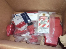 BRADY 99324 Portable Lockout Kit, Filled, Valve Lockout, PLASTIC CASE INCLUDED 