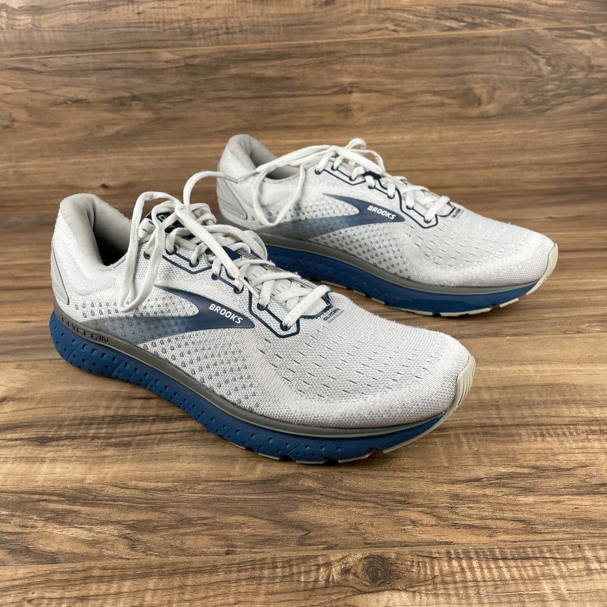 新品未使用22.5cmBrooks glycerin18ブルックスグリセリン18 Brooks グリセリン 18 (Glycerin 18)のクチコミ・レビュー