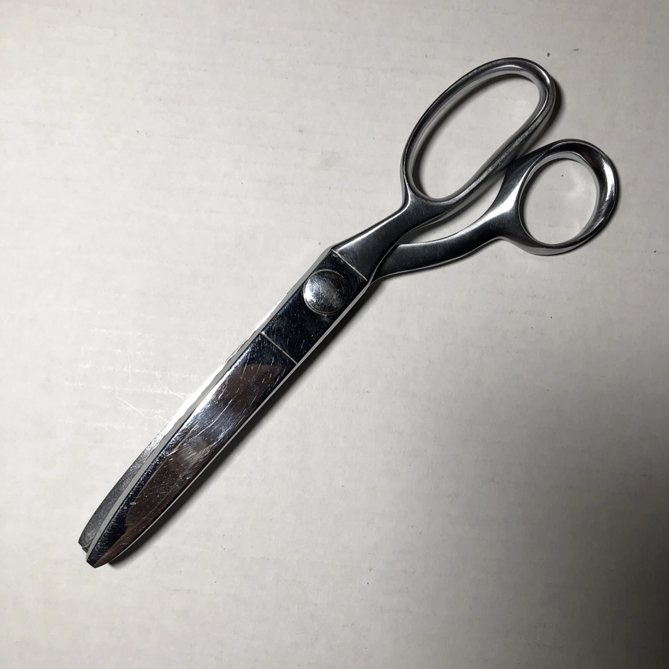 Vintage WISS Pinking Shears Scissors Model CC 9 Chrome Plated Newark, USA 9" - Image 2 of 4