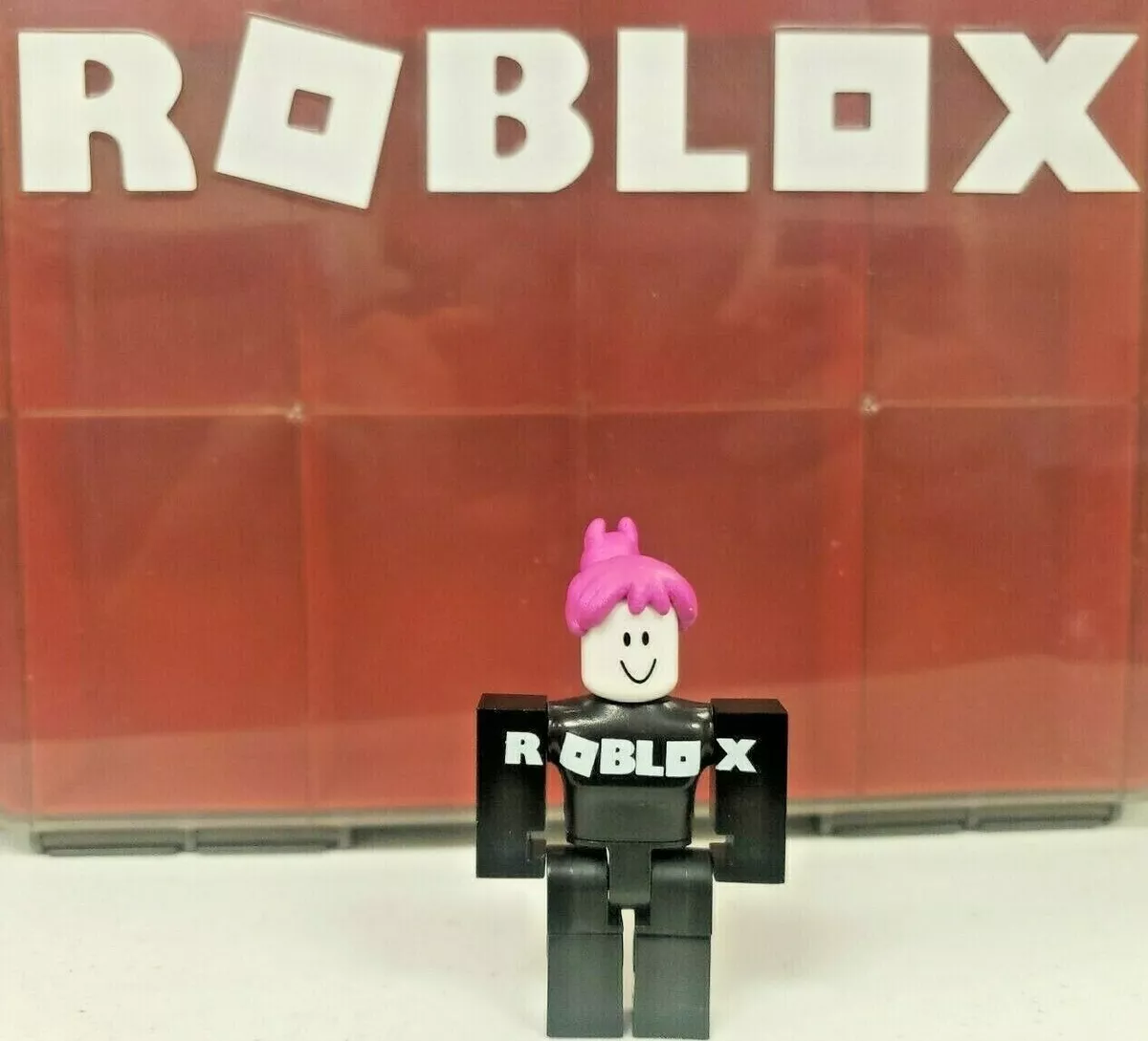 Roblox Girl Guest W/ Pink Hair Series 1 Mini Figure 2.75” Toy Loose (NO  CODE)