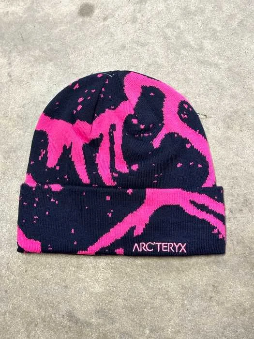Arcteryx Grotto Toque - New With Tags - Black Sapphire/ Light Techno