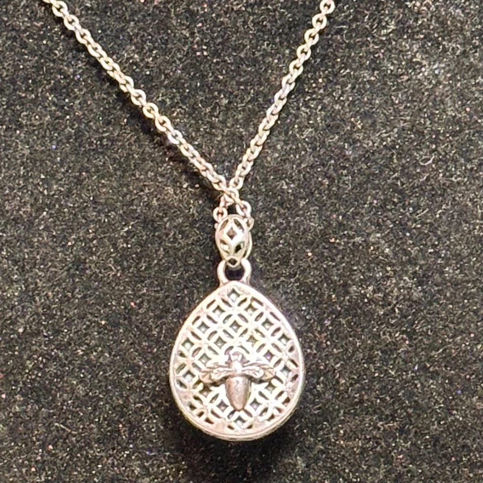 FOSSIL Collar Plata Cadena Cable Imitación Turquesa Colgante Abeja Filagrana Foto 3 de 4