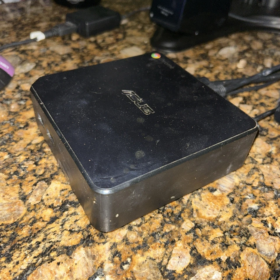 Asus Chromebox CN60 Intel Celeron 2955U 1.4GHz 2GB 16GB SSD - - Image 2 of 3