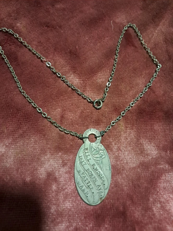 Antigua etiqueta de identificación grabada de Seattle • Bill S. Woods • Etiqueta de devolución de principios de 1900 • Perro Foto 4 de 4