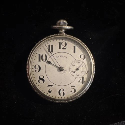 Illinois 17 Jewels Vintage Pocket Watch Gold Filled Case 14K White Dial
