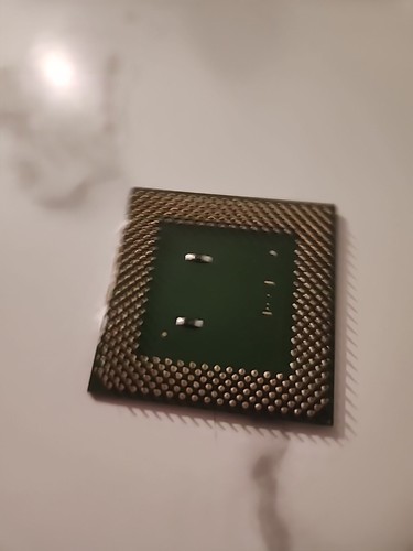 Intel Celeron 600/128/66/1.5V Laptop Processor Untested - Picture 4 of 12