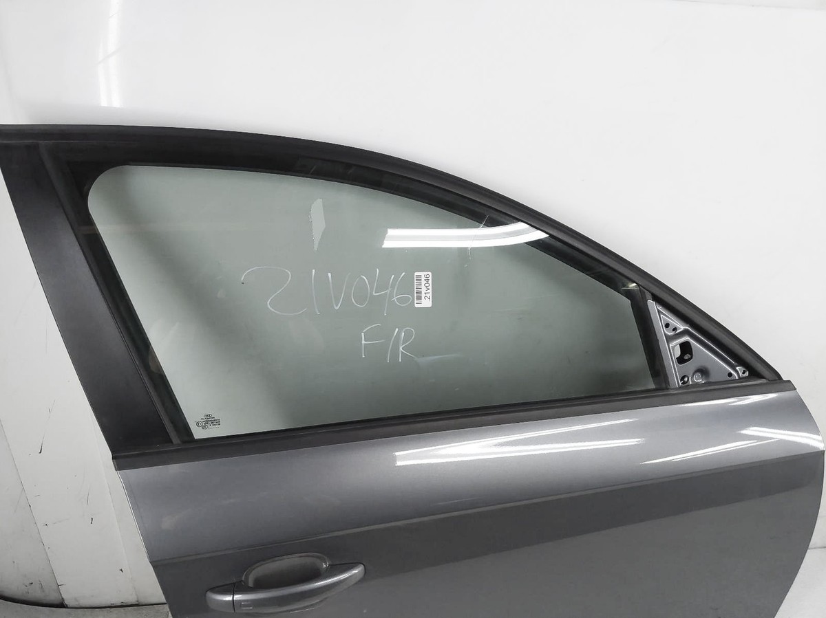 2011-2012 Audi A4 Front Passenger Right Door *Power Folding W/O