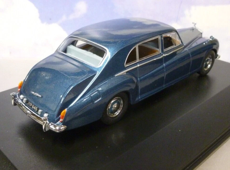 OXFORD DCAST 1/43 1964 ROLLS ROYCE PHANTOM V 5 JAMES YOUNG WINDSOR BLUE METALLIC - Image 3 of 4