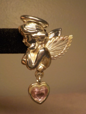 AAI SIGNED ANGEL W/HALO & FILIGREE WINGS SILVERTONE METAL BROOCH W/PINK HEART