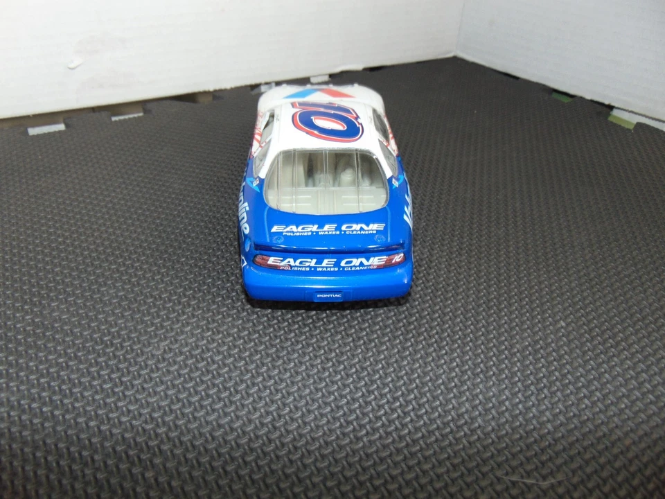 De colección Hotwheels Valvoline Racing Champions Mattel Hot Wheels #10 Johnny Benson Foto 4 de 4