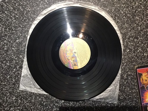 Kiss - Unmasked (1980 Oz Vinyl Pressing) - Picture 3 of 4