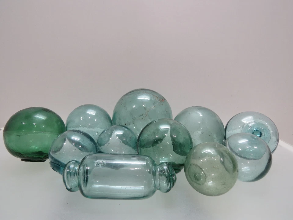 11 Auténticos Flotadores de Vidrio Japoneses Bola Boya Tiki Hut Bar Red Pesca (G2-959B) Foto 4 de 4